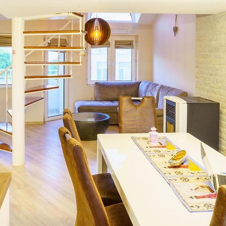 Centrally Located Apartment In Varna Eksteriør bilde