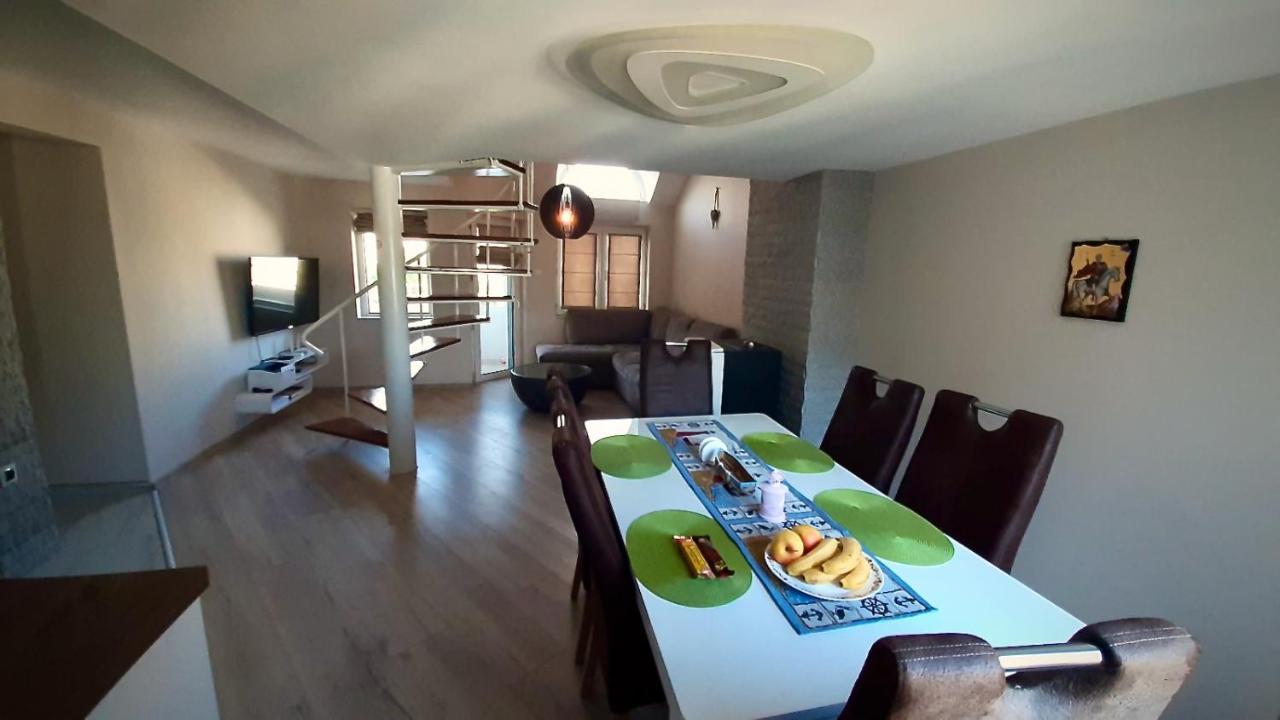 Centrally Located Apartment In Varna Eksteriør bilde
